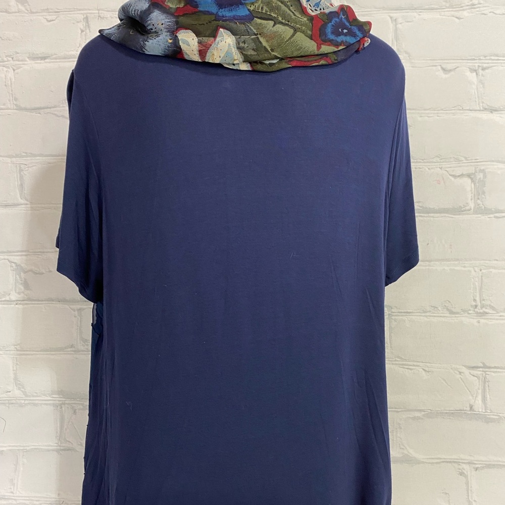 Navy Blue Work Top - Picture 2 of 9